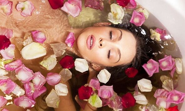 baden nemen met olie voor borstvergroting